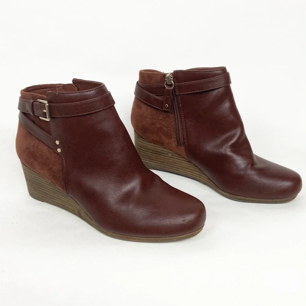 Dr. Scholls Cool Fit Memory Foam Double Vegan Leather Faux Suede Wedge Bootie